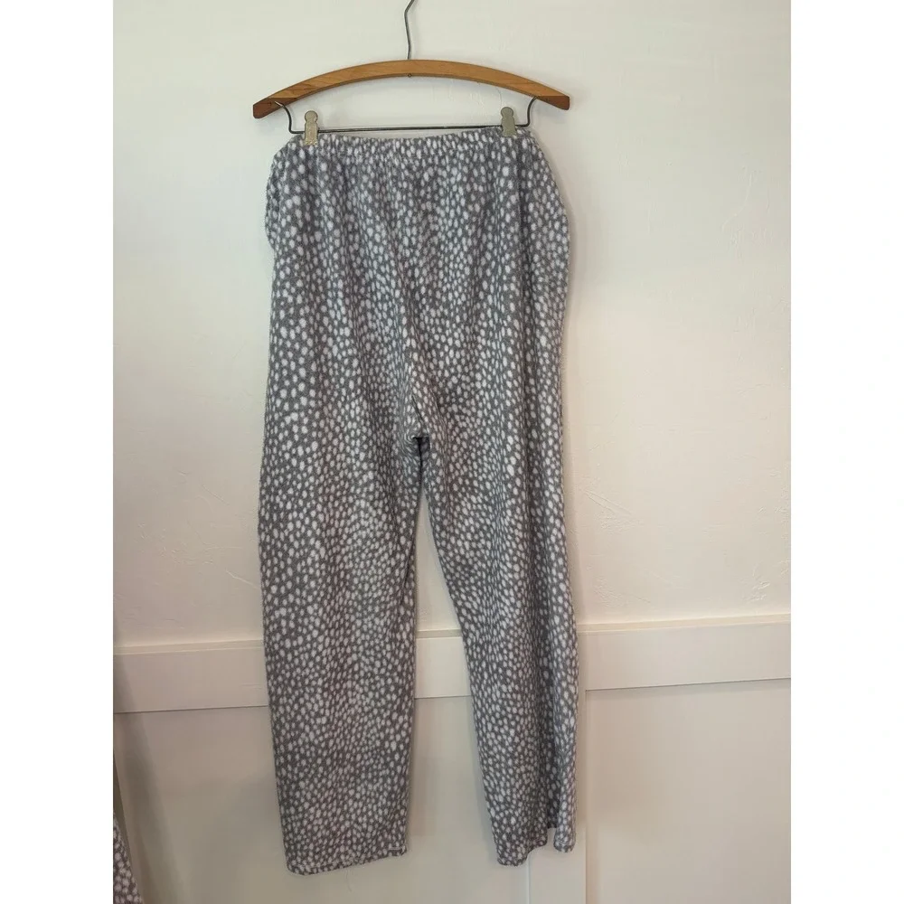 DKNY Womens‎ XL Pajama Set Grey White Animal Print Fleece Long Sleeve Pants 2pc